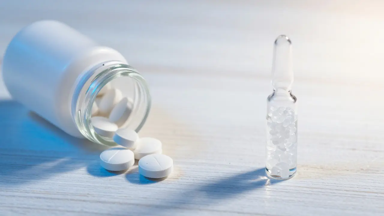 CBD versus Ibuprofen: Co je lepší pro bolest a zánět? (Rozbor účinků)